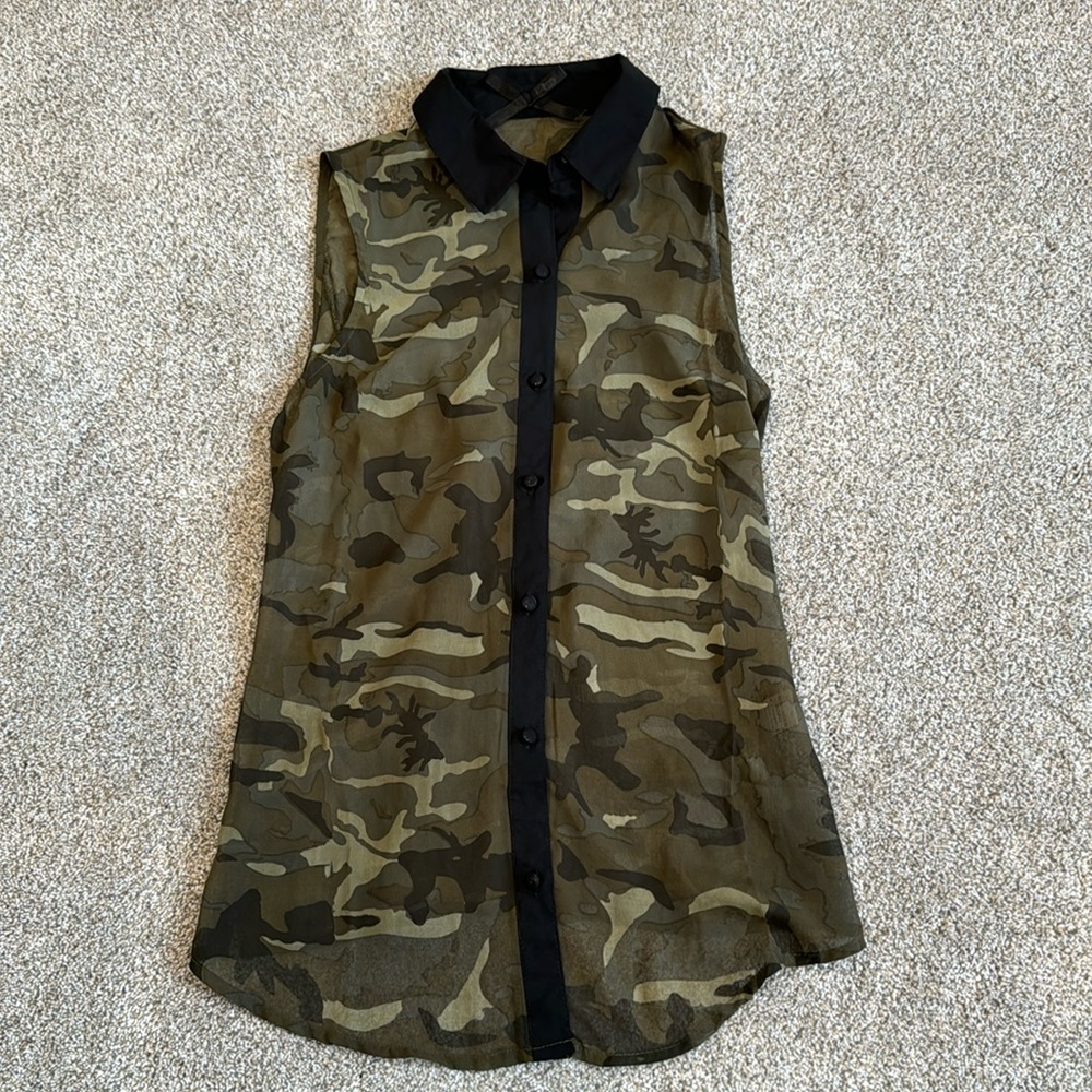 Sleeveless Camo Button Up Top